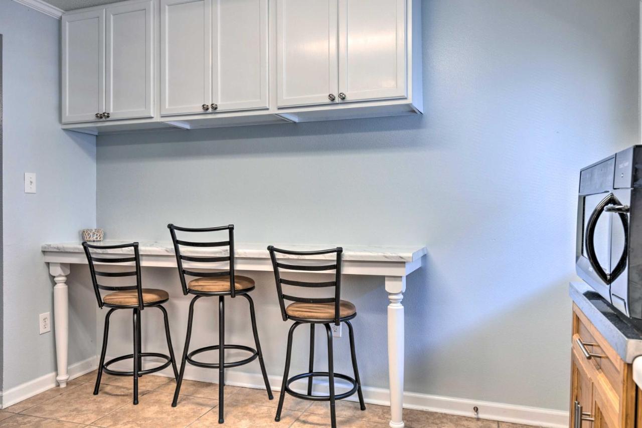Coastal Gulf Shores Condo - 1 Block to Beach! Exterior foto